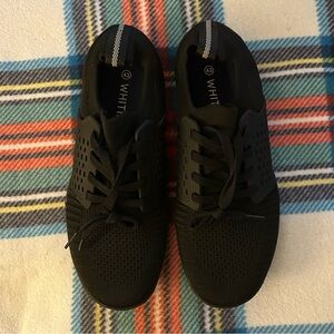 NWT Men’s Barefoot Style Gym Shoes